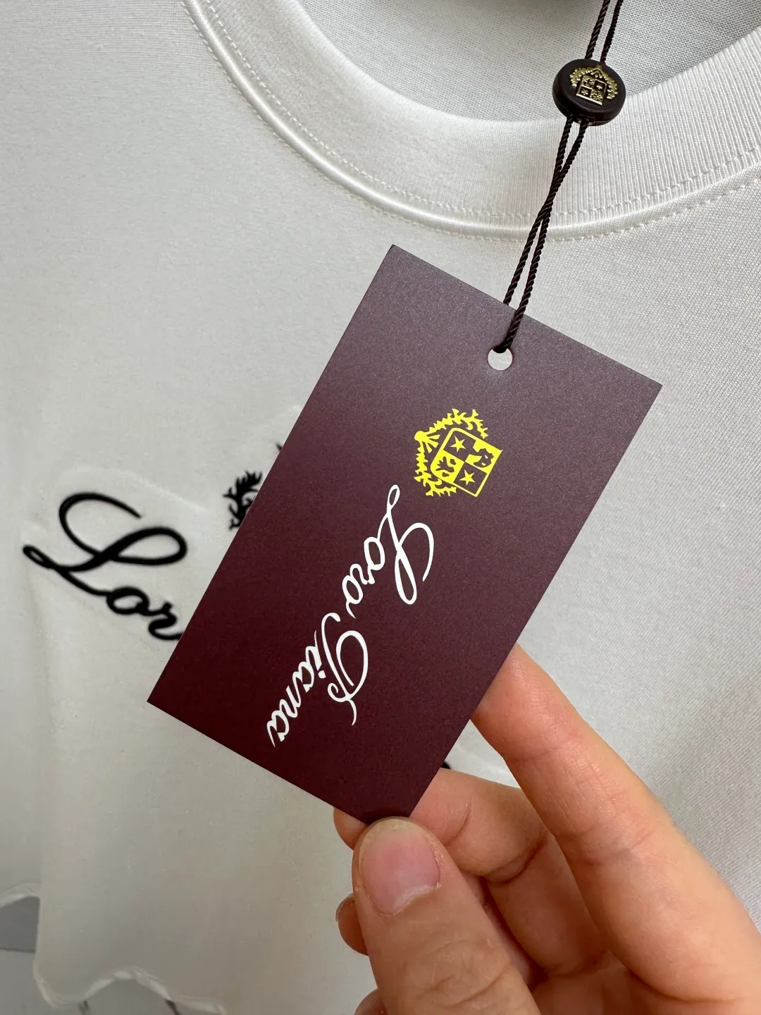 LP top quality 2026 new short sleeves! Original custom fabric, soft to the touch. Top imported private goods, fashionable design and trendy short sleeves, without losing luxury. There is no doubt about the quality. The upper body effect is awesome, luxury official website Same Style! Size M—3XL